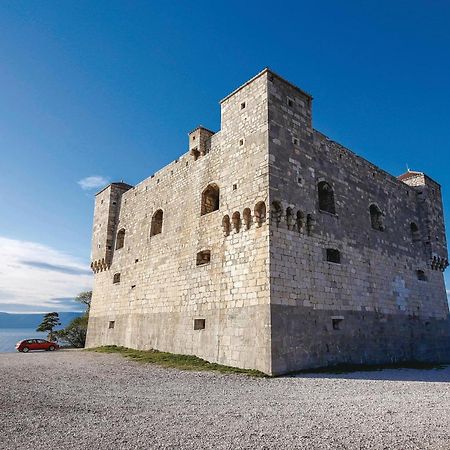 Awesome Apartment In Senj With Kitchen Exteriör bild